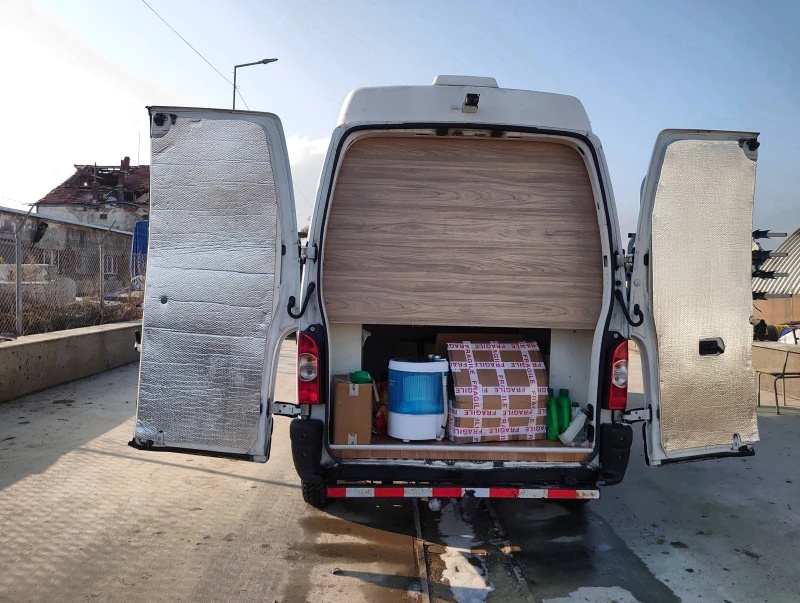 Кемпер LMC Cruiser 6m, снимка 11 - Каравани и кемпери - 50605137