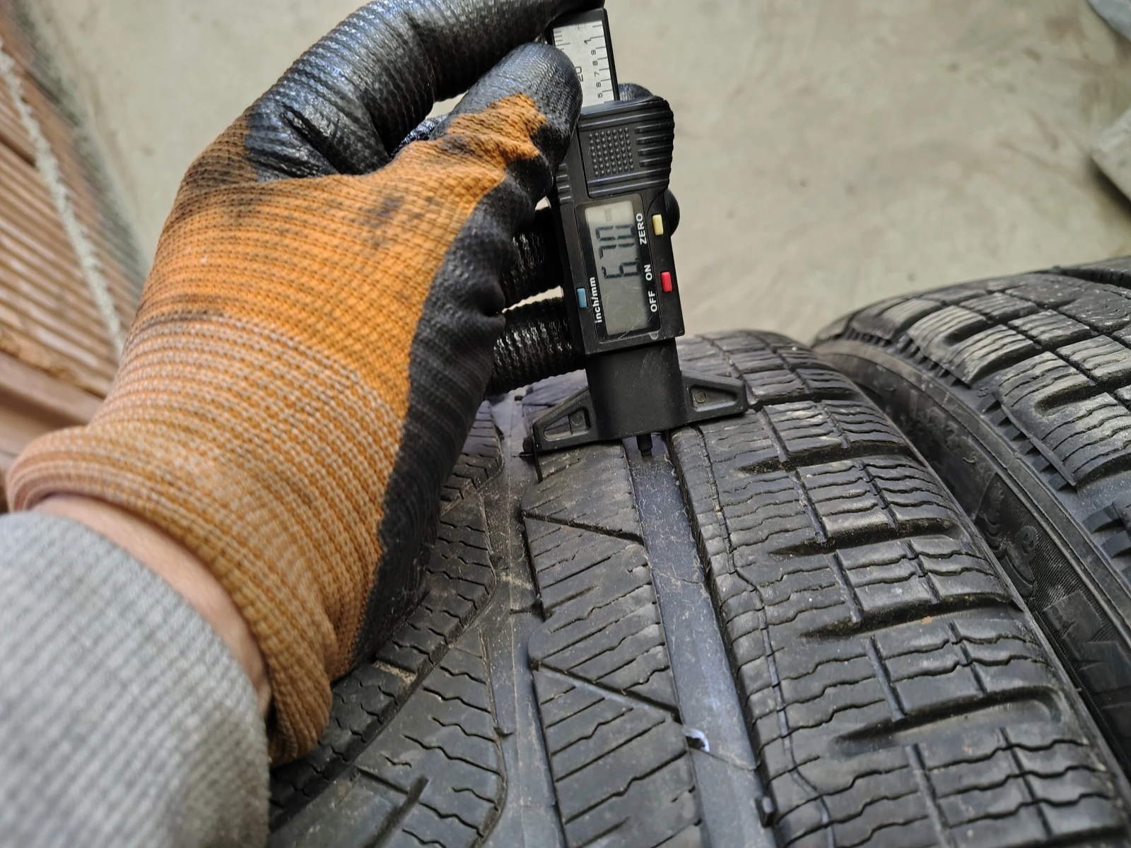  235/35R19 | Mobile.bg   3