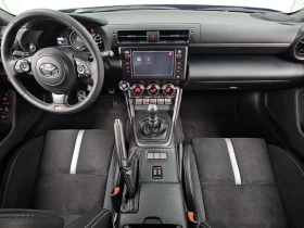 Toyota GT86 2.4 Manual, снимка 8