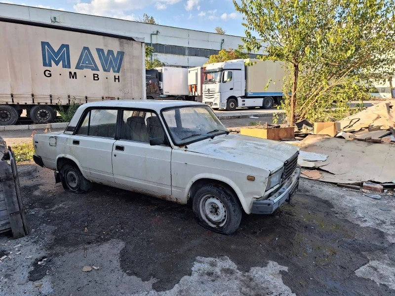 Lada 2107, снимка 15 - Автомобили и джипове - 47769251