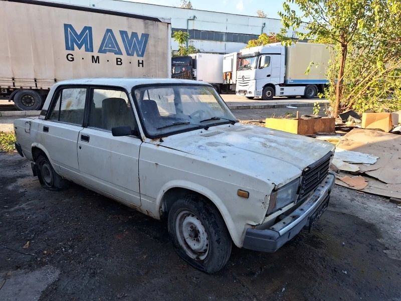 Lada 2107, снимка 1 - Автомобили и джипове - 49552358