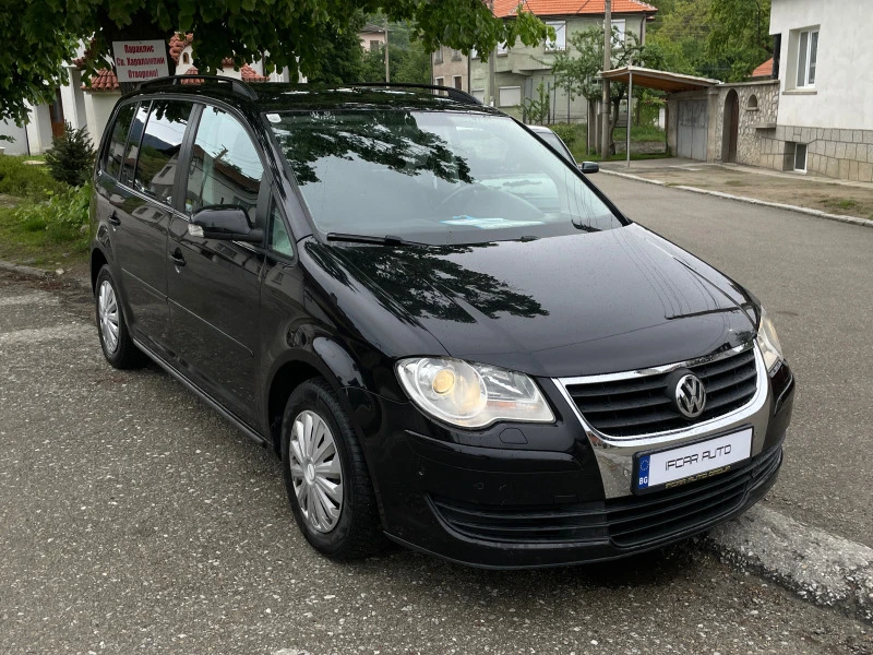 VW Touran 1.9TDI Facelift* 6ск* ParkAssist* Подгрев* EURO4* , снимка 3 - Автомобили и джипове - 46864078