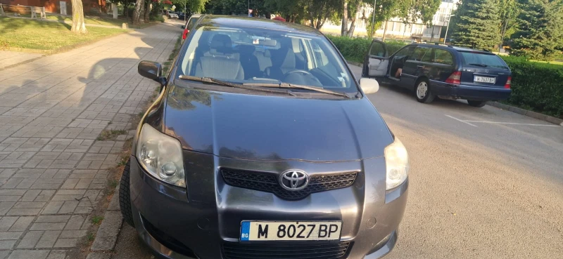 Toyota Auris, снимка 2 - Автомобили и джипове - 46982861