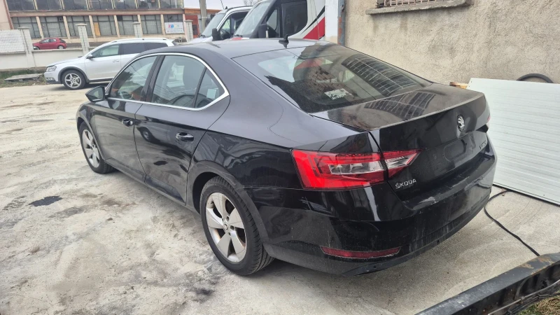Skoda Superb На ЧАСТИ, снимка 4 - Автомобили и джипове - 50465214