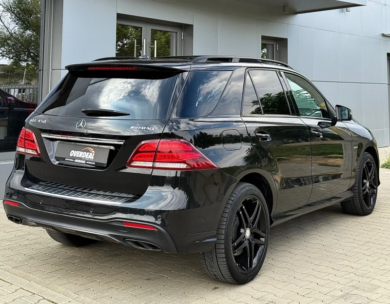 Mercedes-Benz GLE 450 AMG* PANO* FULL* ЛИЗИНГ, снимка 4 - Автомобили и джипове - 51515573