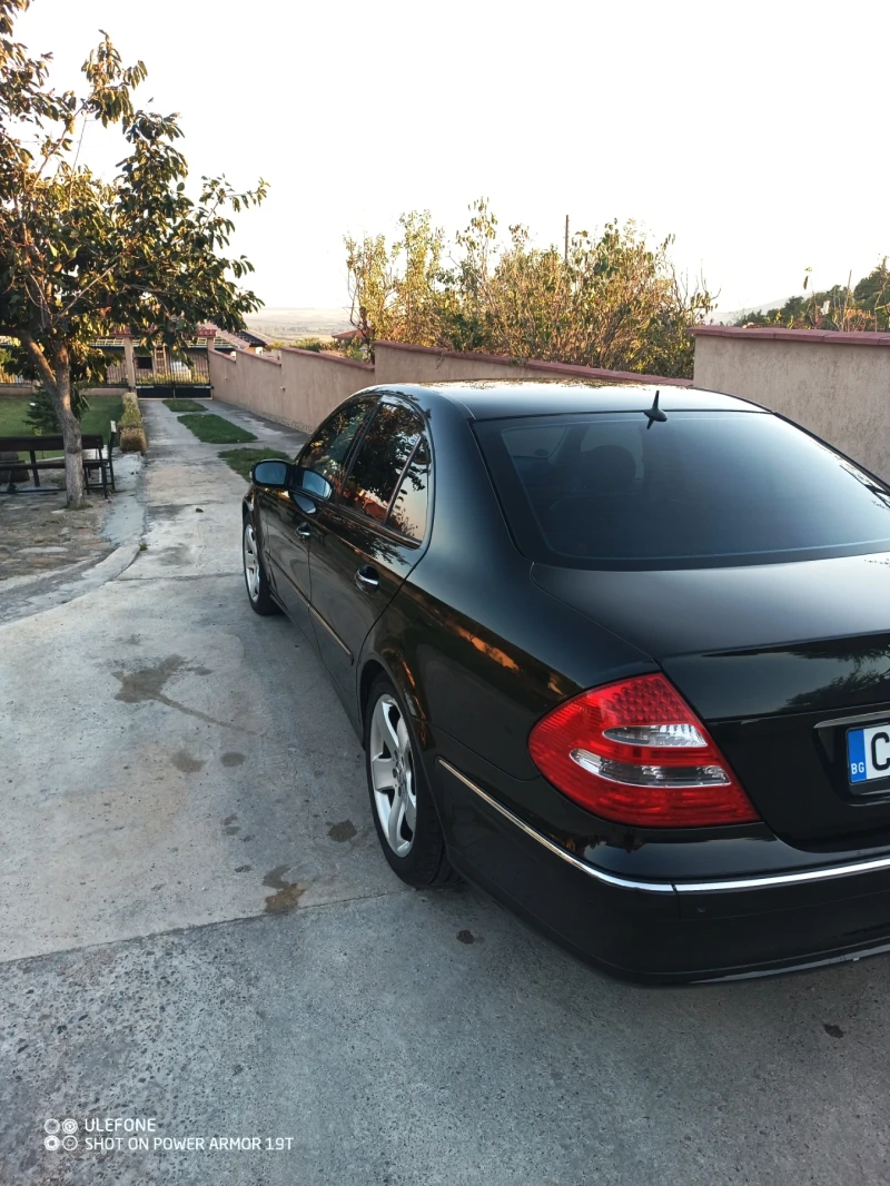Mercedes-Benz E 320 СМЕНЕНА ВЕРИГА, ГАЗ, снимка 8 - Автомобили и джипове - 51660101