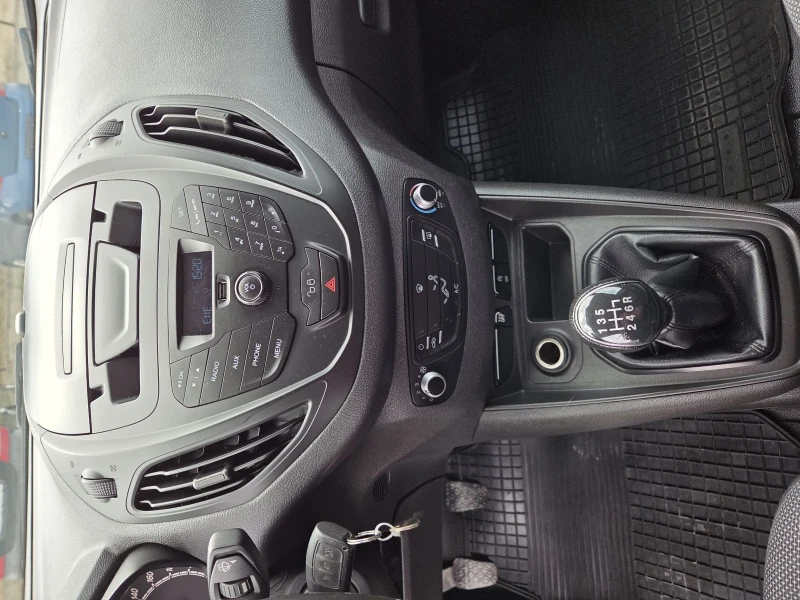 Ford Tourneo Connect 1.5 tdci euro6, снимка 10 - Автомобили и джипове - 51744782