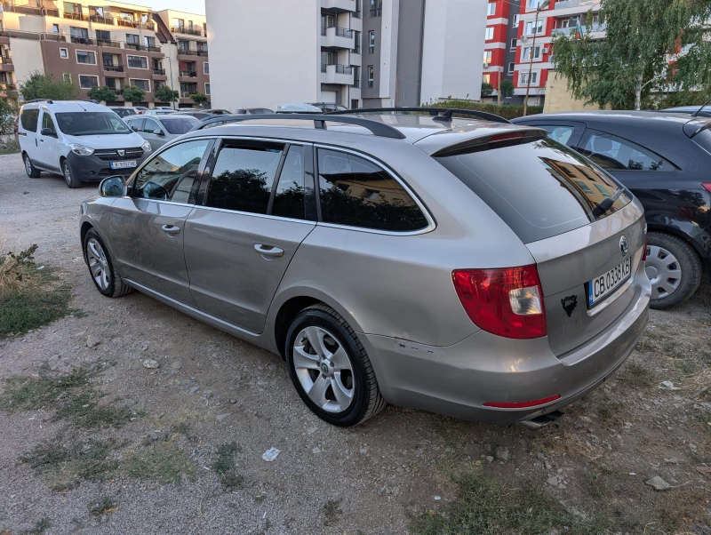 Skoda Superb, снимка 3 - Автомобили и джипове - 52346216