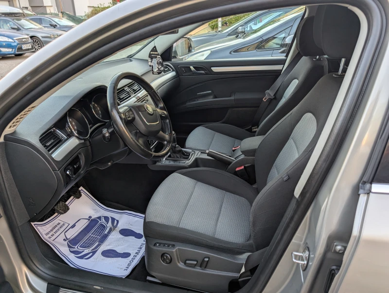 Skoda Superb, снимка 6 - Автомобили и джипове - 52346216