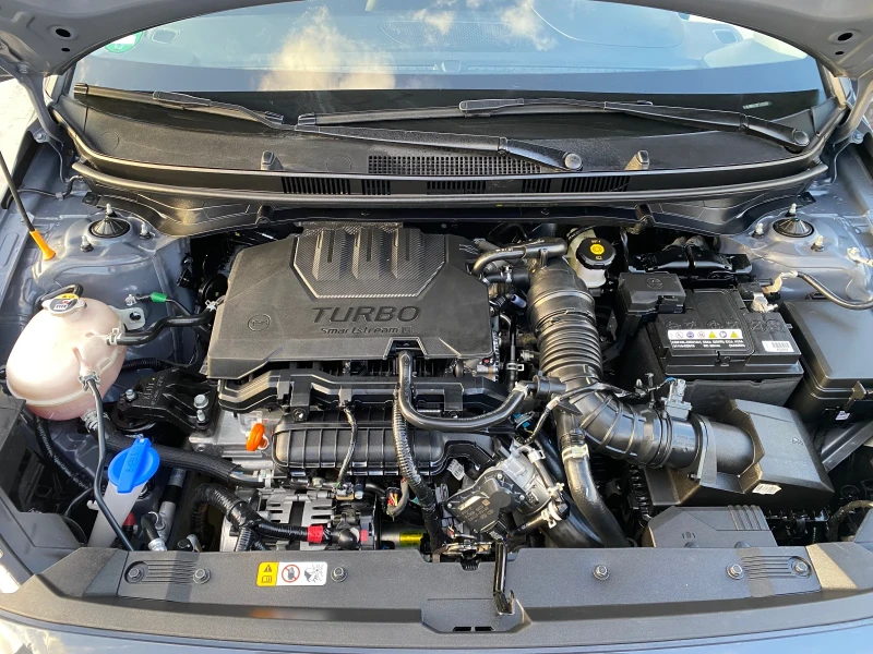 Hyundai Bayon 1.0i, снимка 11 - Автомобили и джипове - 53016220