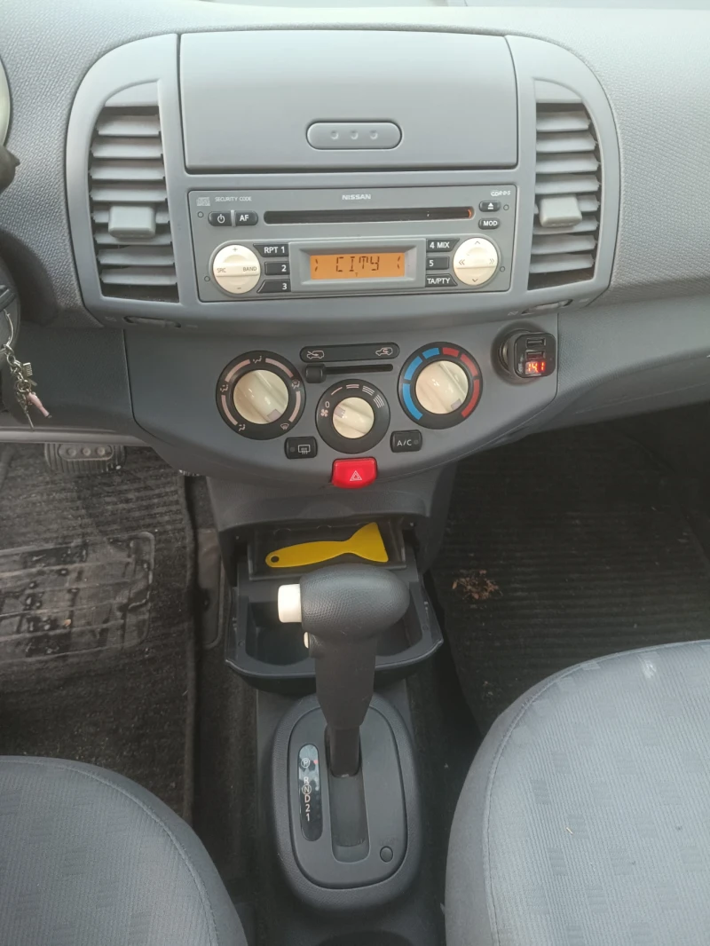 Nissan Micra 1.4, снимка 11 - Автомобили и джипове - 53101092