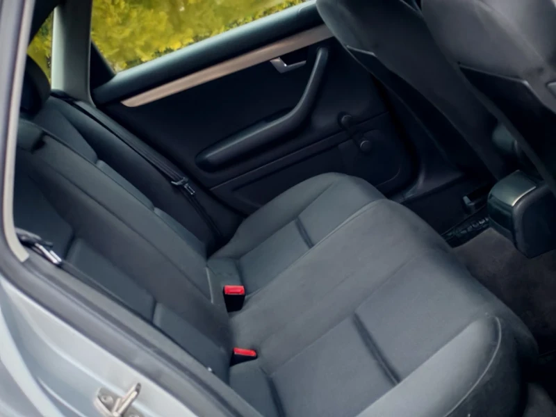 Audi A4 1.9TDI(101)* СЕДАН* НОВ ВНОС* , снимка 16 - Автомобили и джипове - 53213231