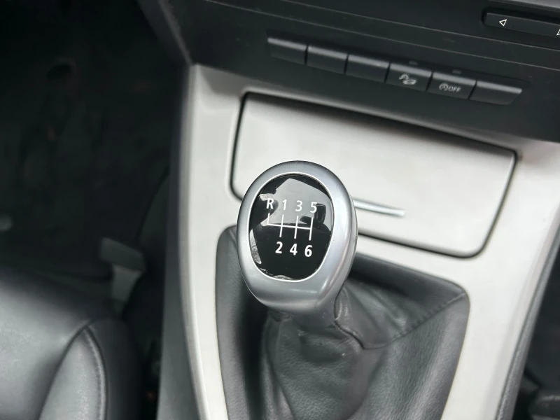 BMW 320 2.0 D Xdrive, снимка 16 - Автомобили и джипове - 53219348