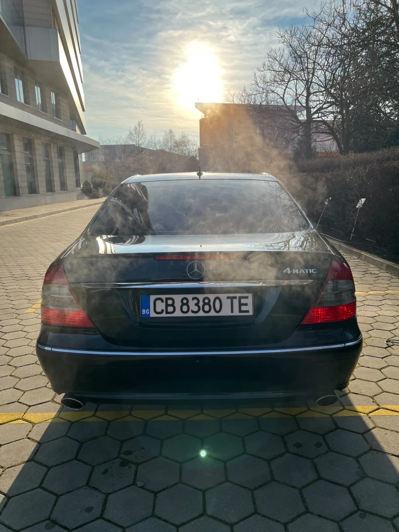 Mercedes-Benz E 280 4-matic Avantgarde, снимка 10 - Автомобили и джипове - 53473670