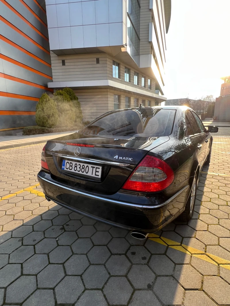 Mercedes-Benz E 280 4-matic Avantgarde, снимка 9 - Автомобили и джипове - 53473670