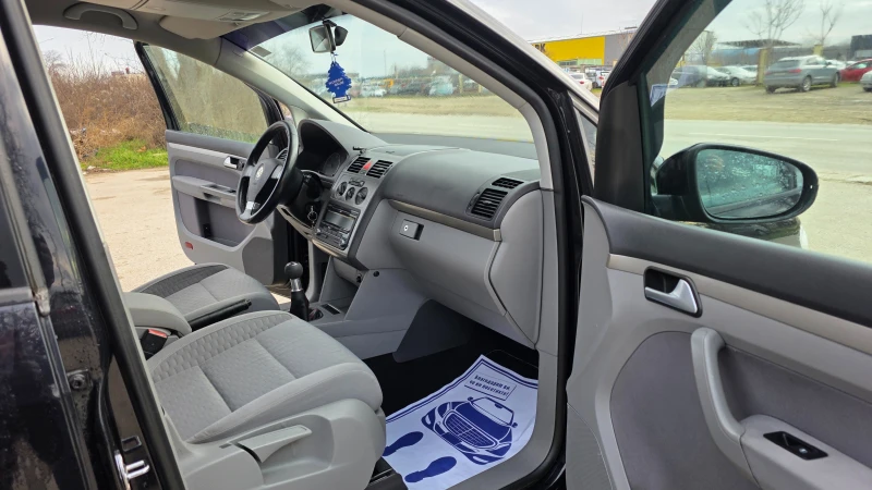 VW Touran 2.0d/140hp/8kl/FACCE LIFT, снимка 12 - Автомобили и джипове - 53599329