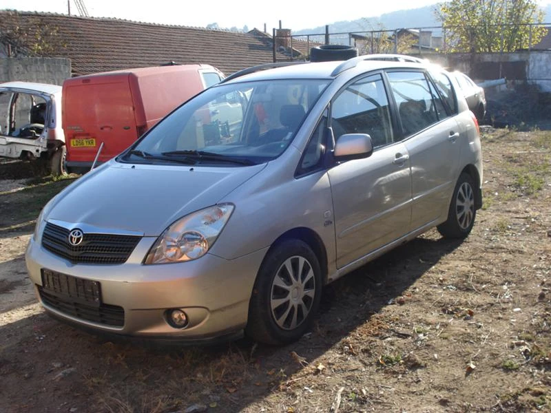 Toyota Corolla verso 2.0d4d и 1.6vvti, снимка 1 - Автомобили и джипове - 35994160