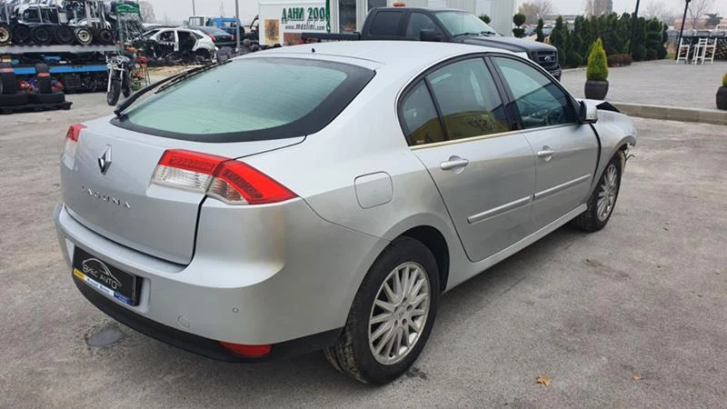 Renault Laguna 2.0DCI - изображение 5