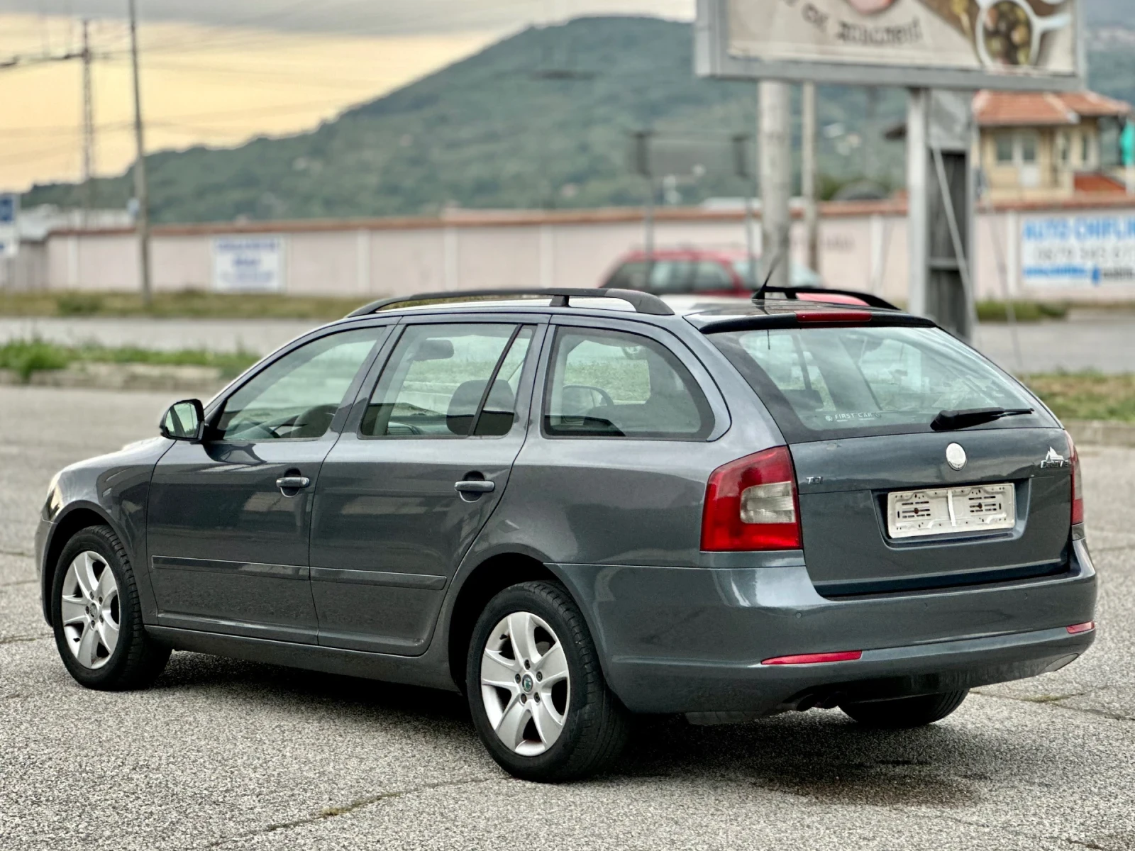 Skoda Octavia 2.0TDI ИТАЛИЯ - изображение 7