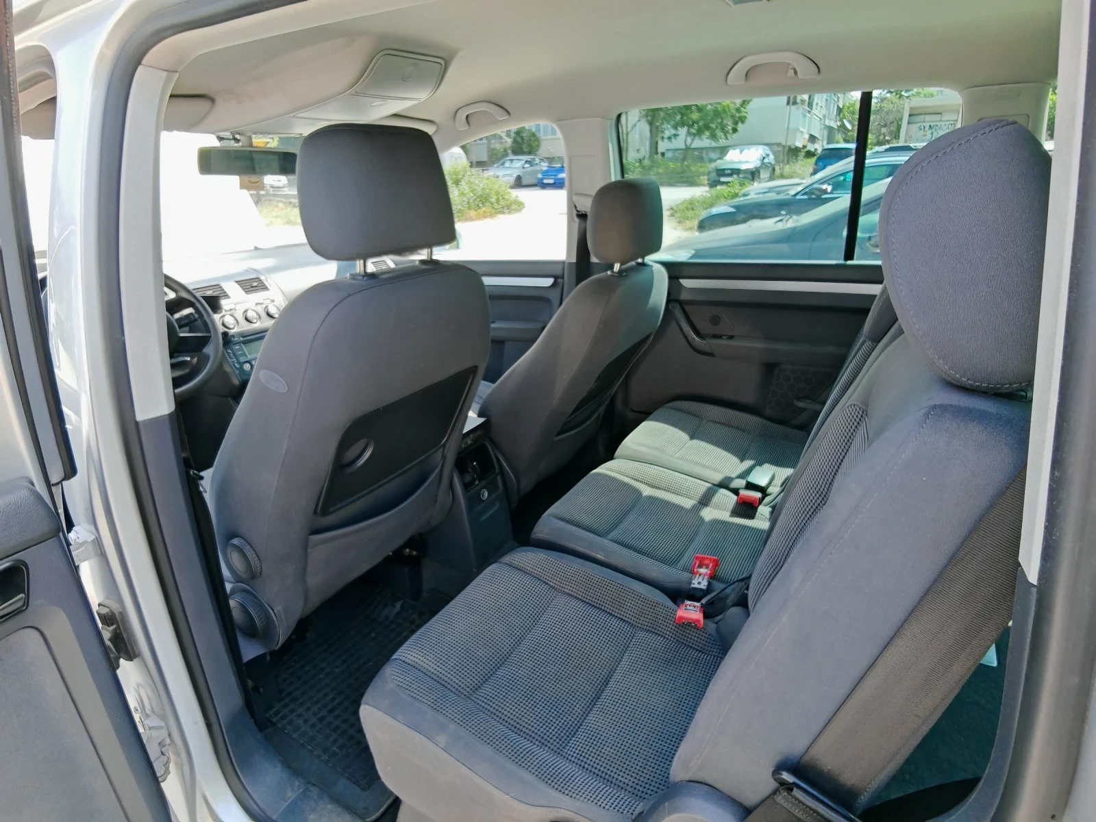 VW Touran 2.0 TDI, 140 hp - изображение 10