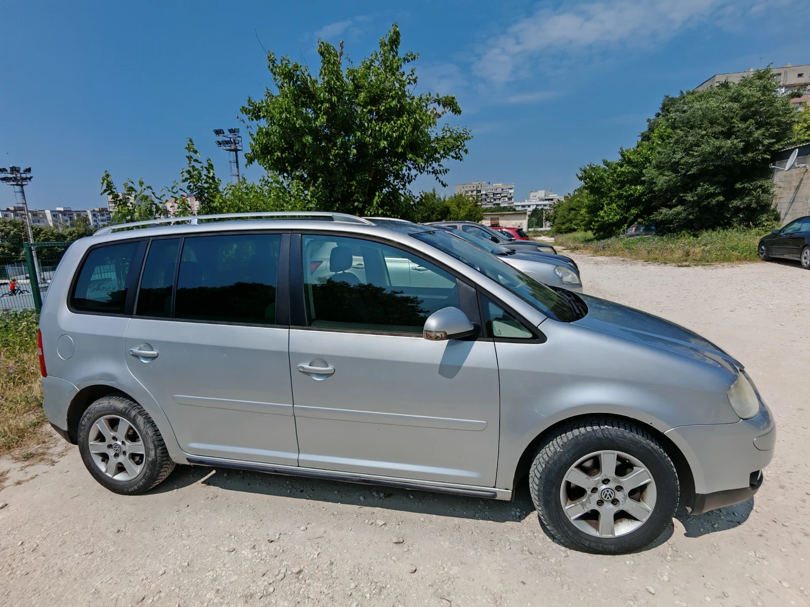 VW Touran 2.0 TDI, 140 hp - изображение 3