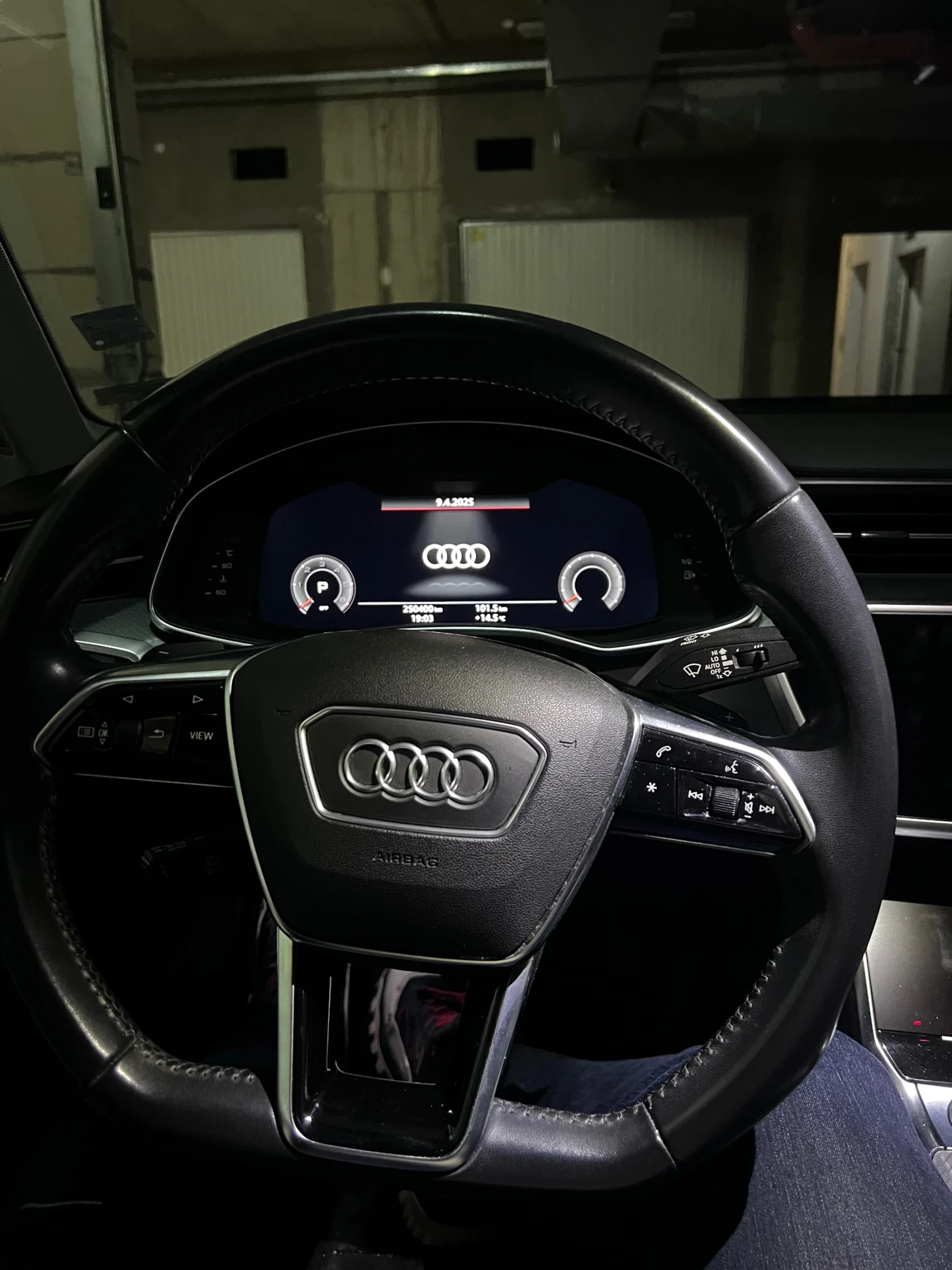 Audi A6 45TDI | QUATTRO | 8ZF | ЗАВИВАЩ ЗАДЕН МОСТ, снимка 16 - Автомобили и джипове - 53831967