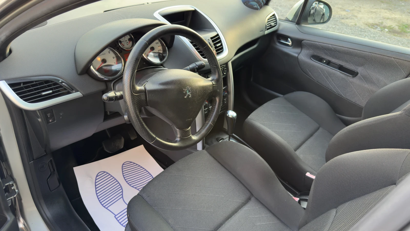 Peugeot 207 АВТОМАТИК - изображение 8