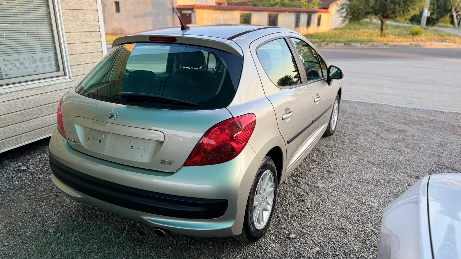 Peugeot 207 АВТОМАТИК - изображение 4