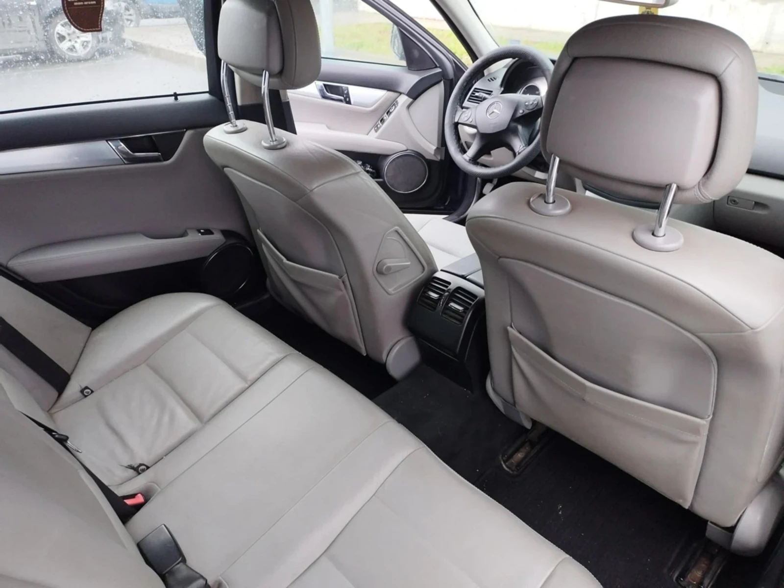 Mercedes-Benz C 220 Avangarde - изображение 10
