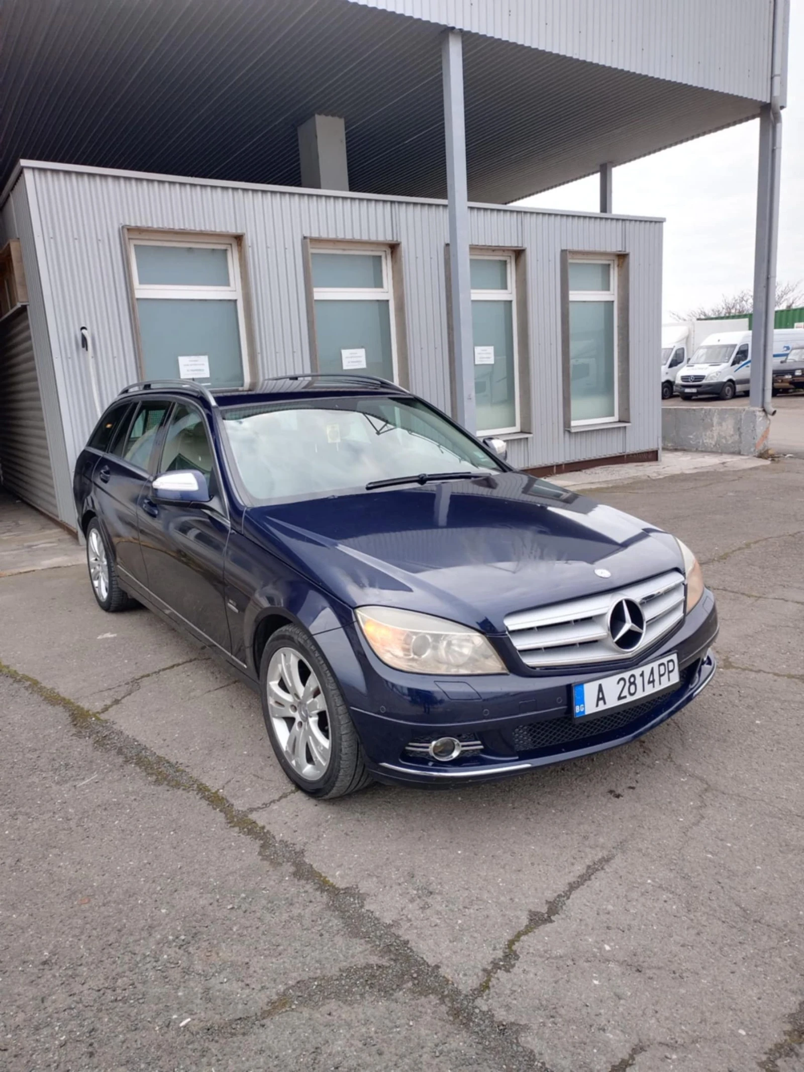Mercedes-Benz C 220 Avangarde - изображение 3