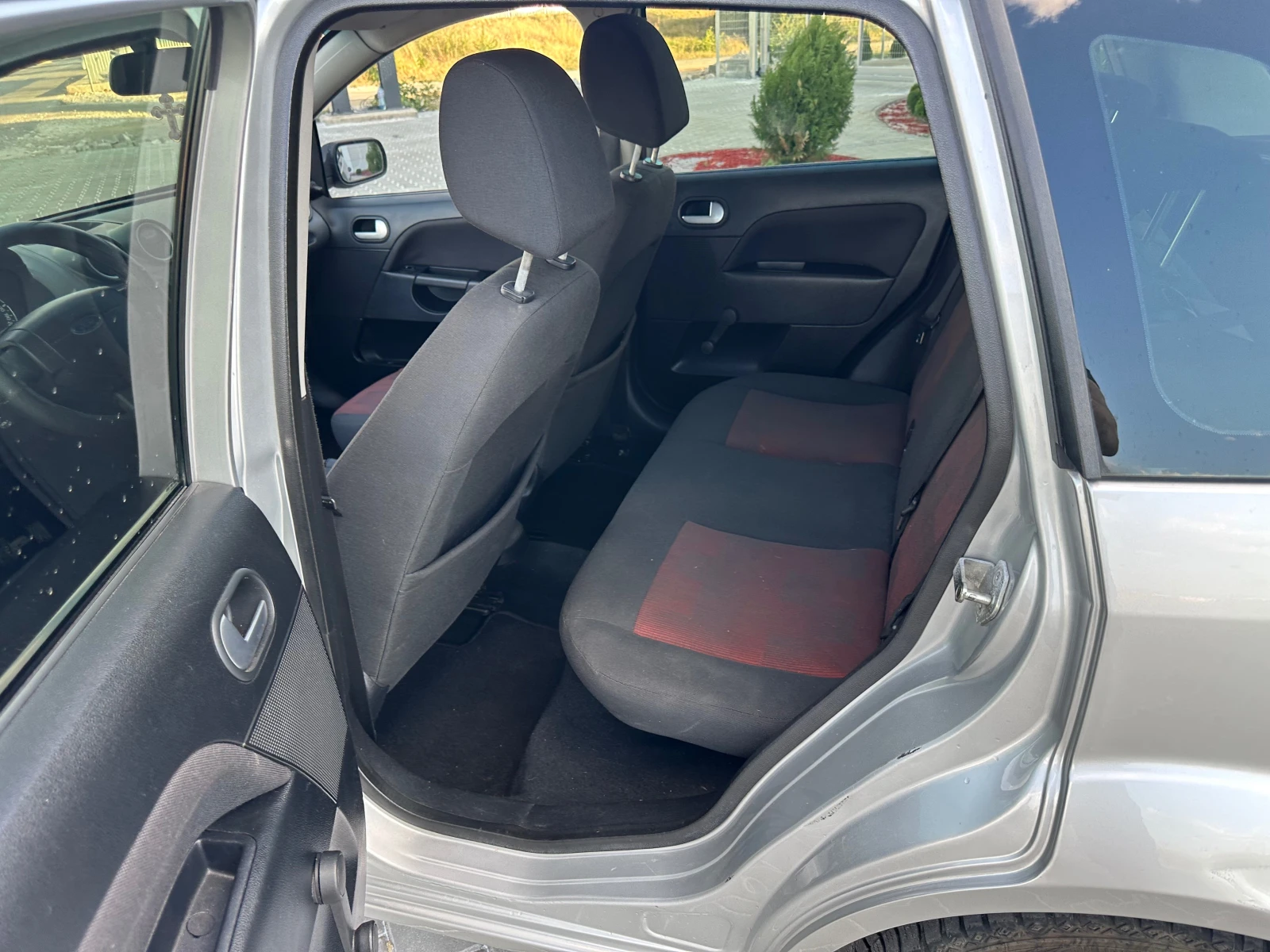 Ford Fiesta  - изображение 10