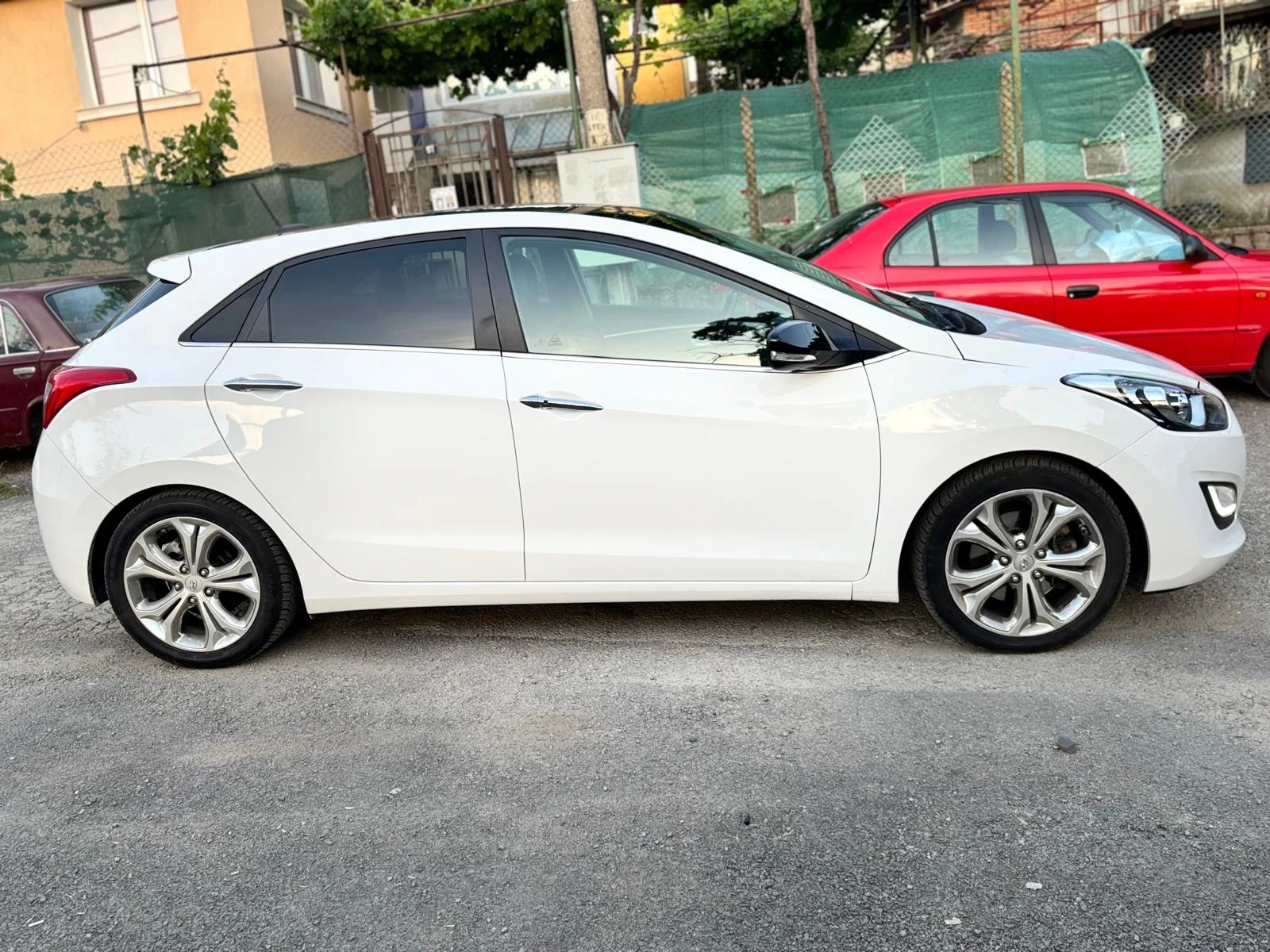 Hyundai I30 PANO KEYLESS LED NAVI, снимка 7 - Автомобили и джипове - 51796362