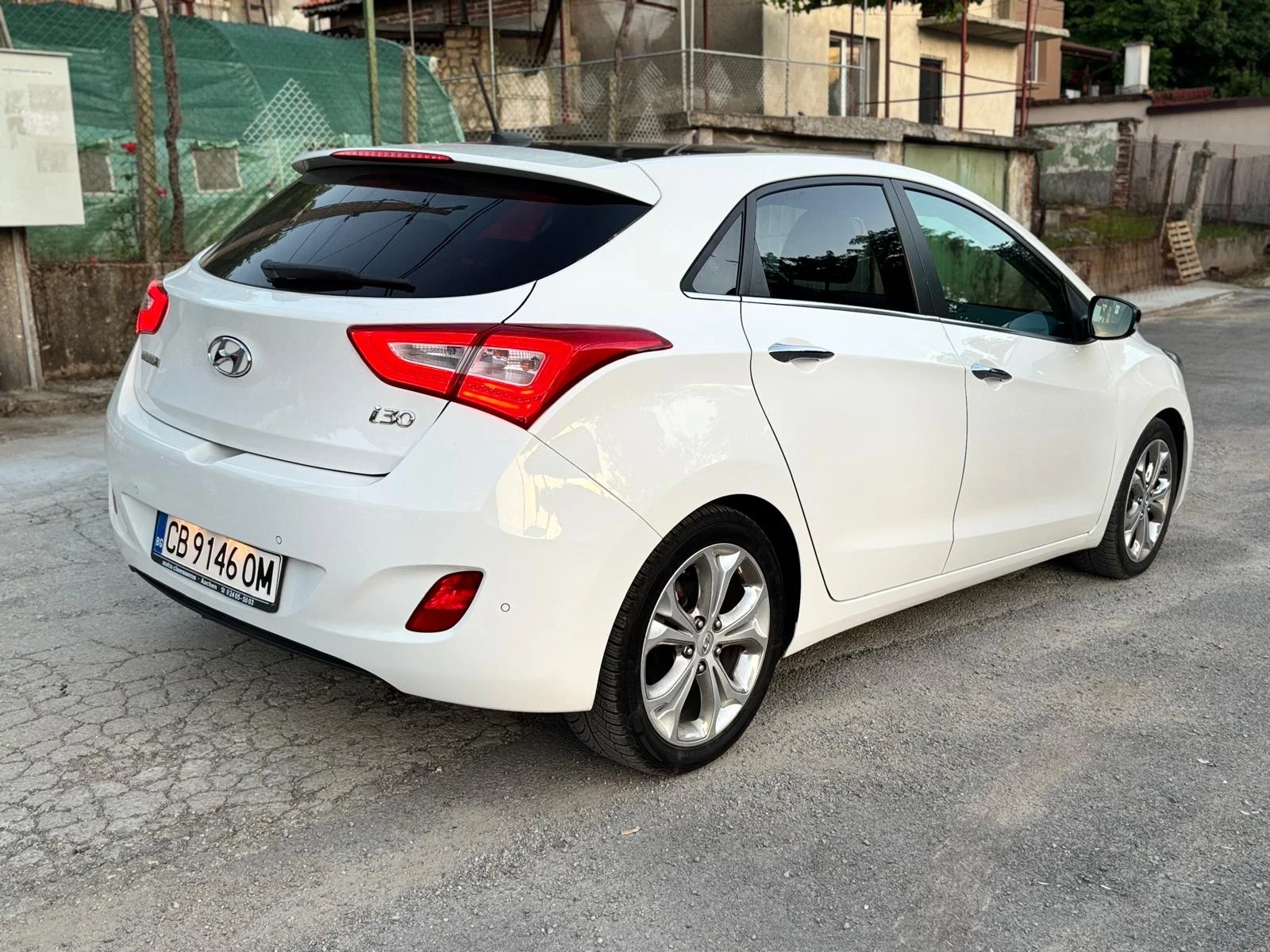Hyundai I30 PANO KEYLESS LED NAVI, снимка 6 - Автомобили и джипове - 51796362