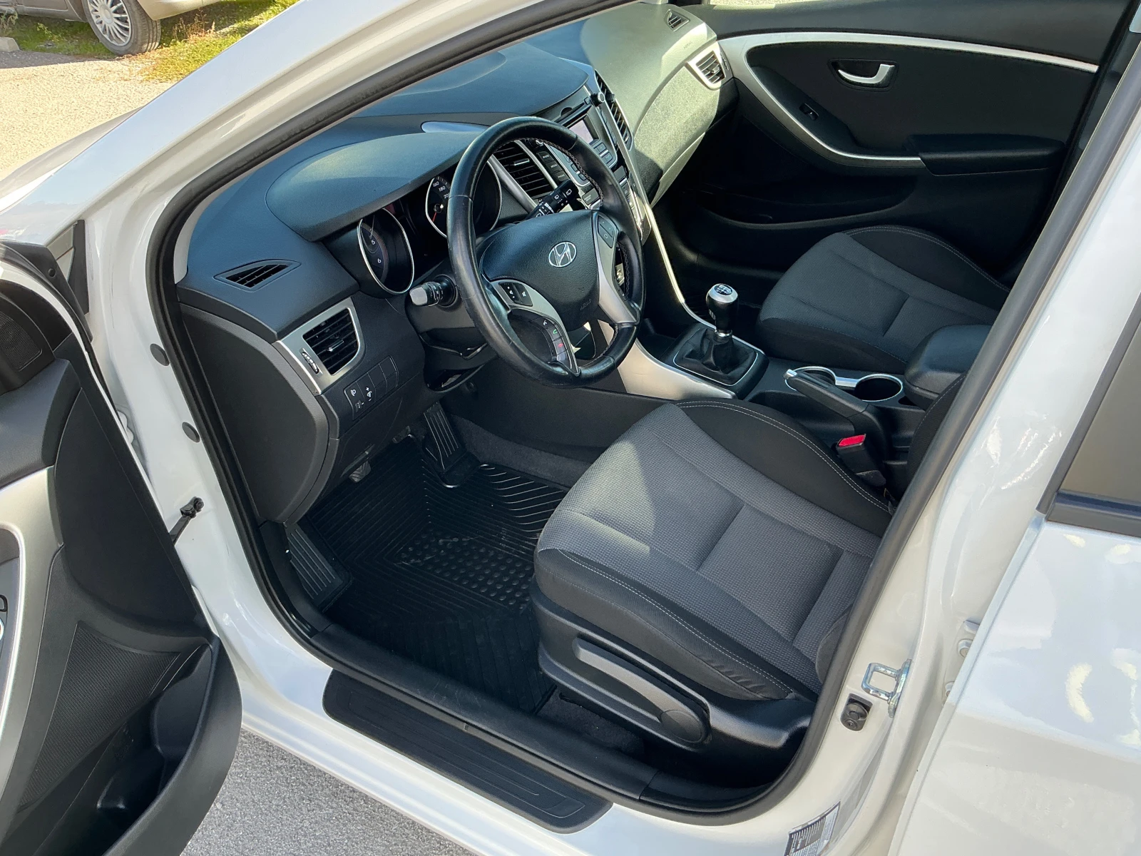 Hyundai I30 1.6 CRDI | Mobile.bg — изображение 17