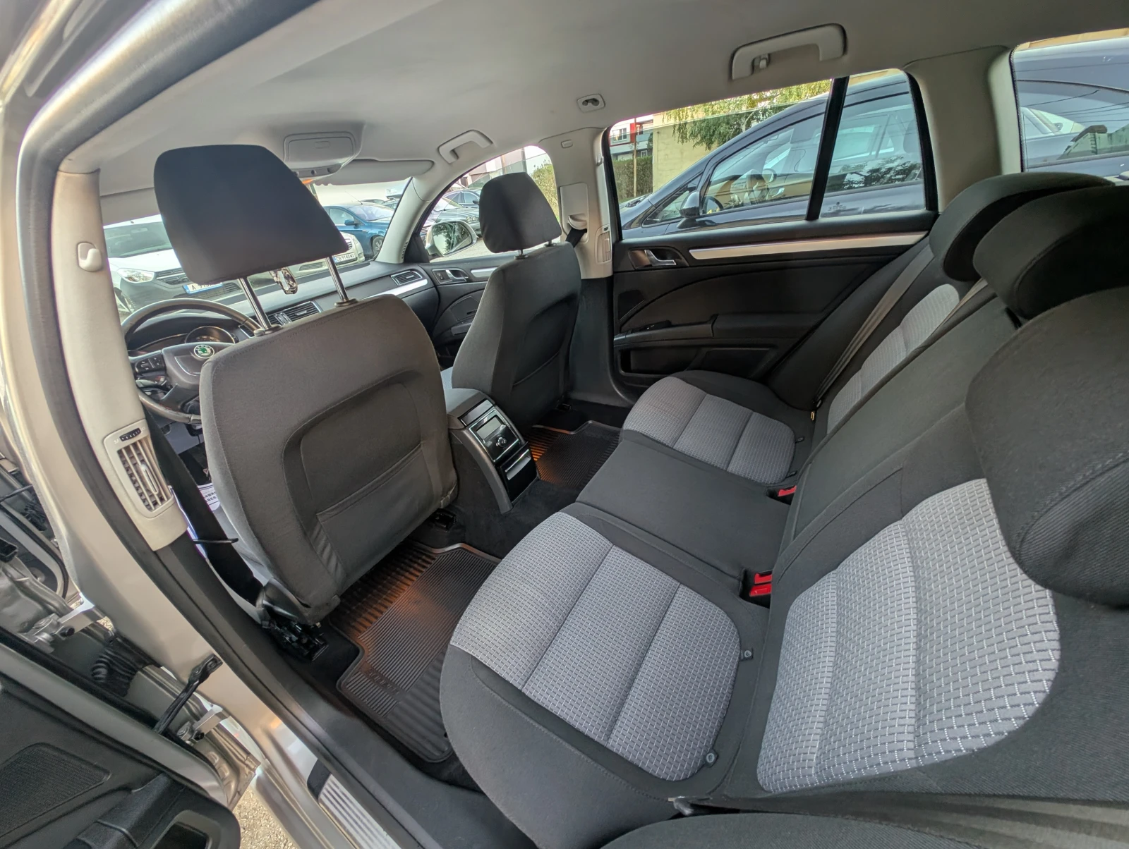 Skoda Superb | Mobile.bg   8