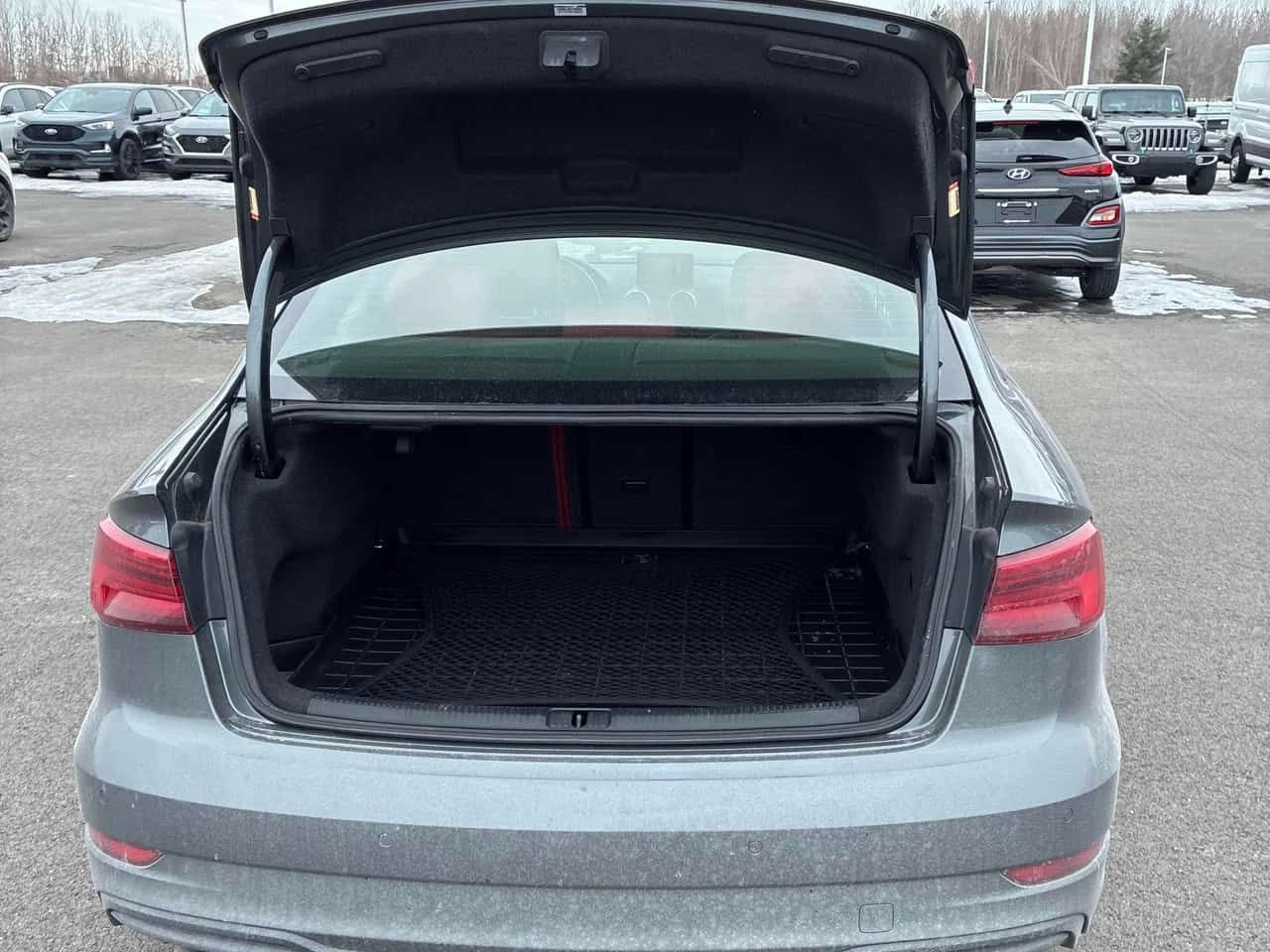 Audi S3 * Technik * CARFAX * ЦЕНА ДО БГ, снимка 13 - Автомобили и джипове - 53749585