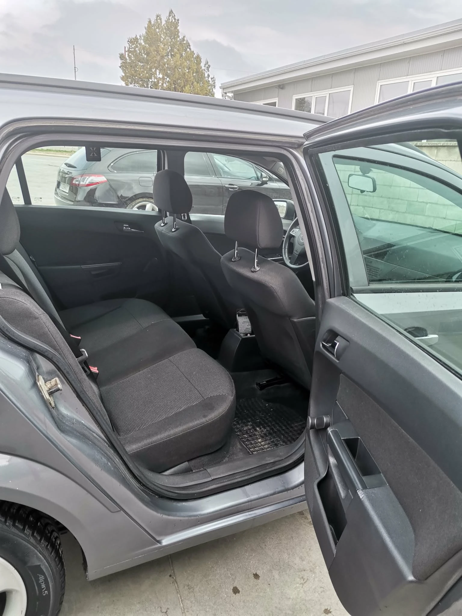 Opel Astra 1.6, снимка 8 - Автомобили и джипове - 54000212