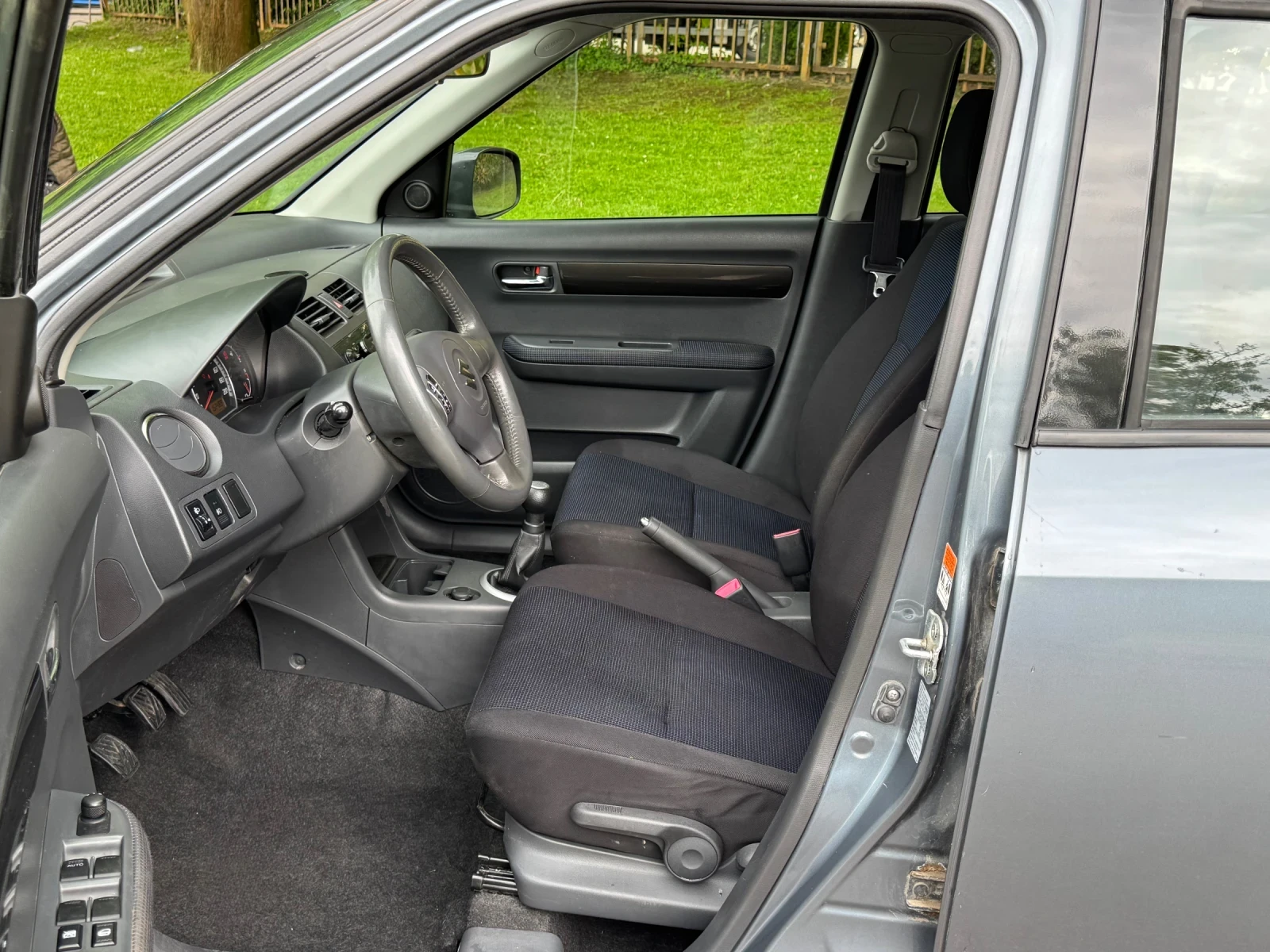 Suzuki Swift 4Х4!, снимка 10 - Автомобили и джипове - 54625841