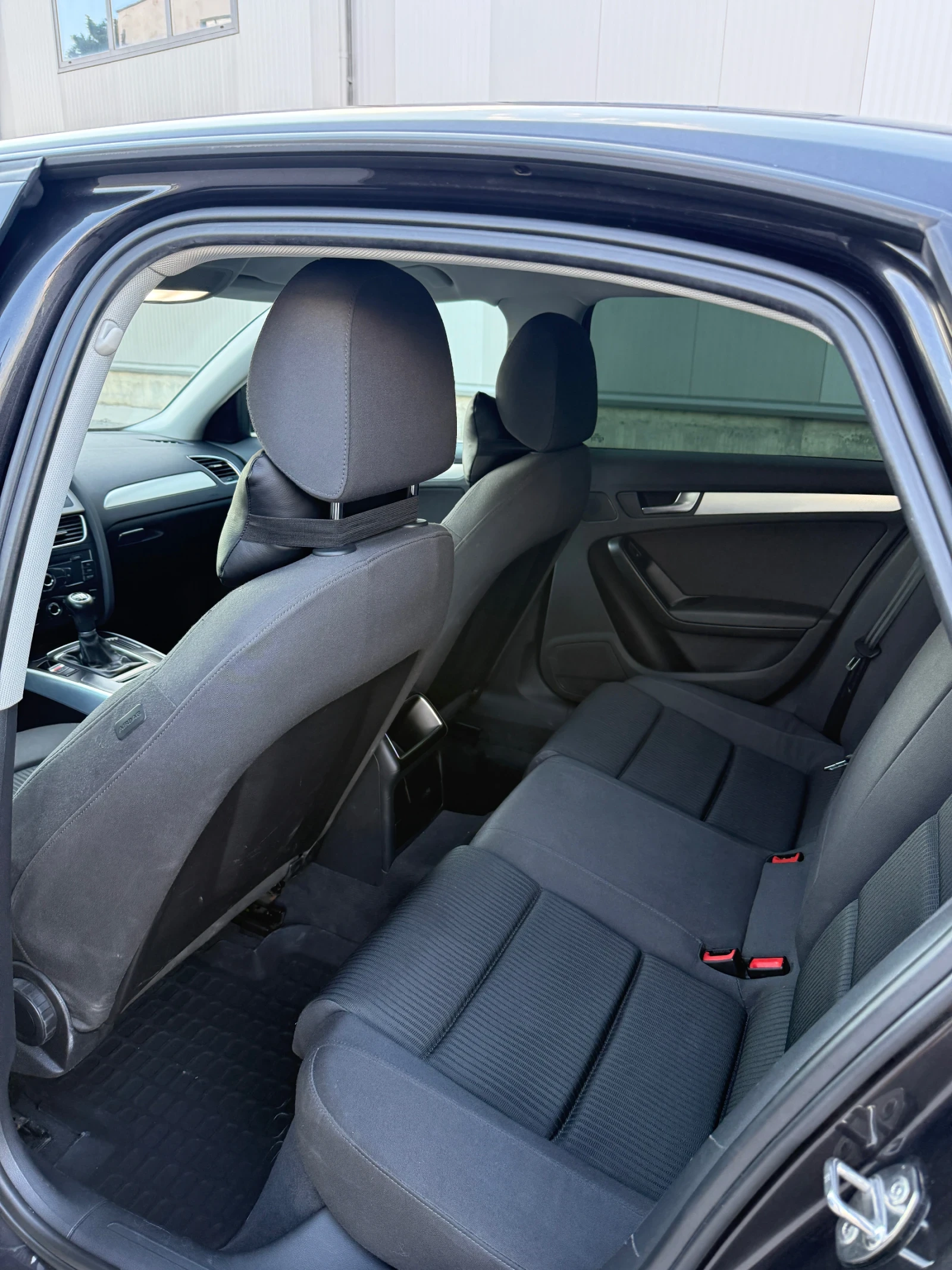 Audi A4 1.8 Tfsi, снимка 4 - Автомобили и джипове - 55236241