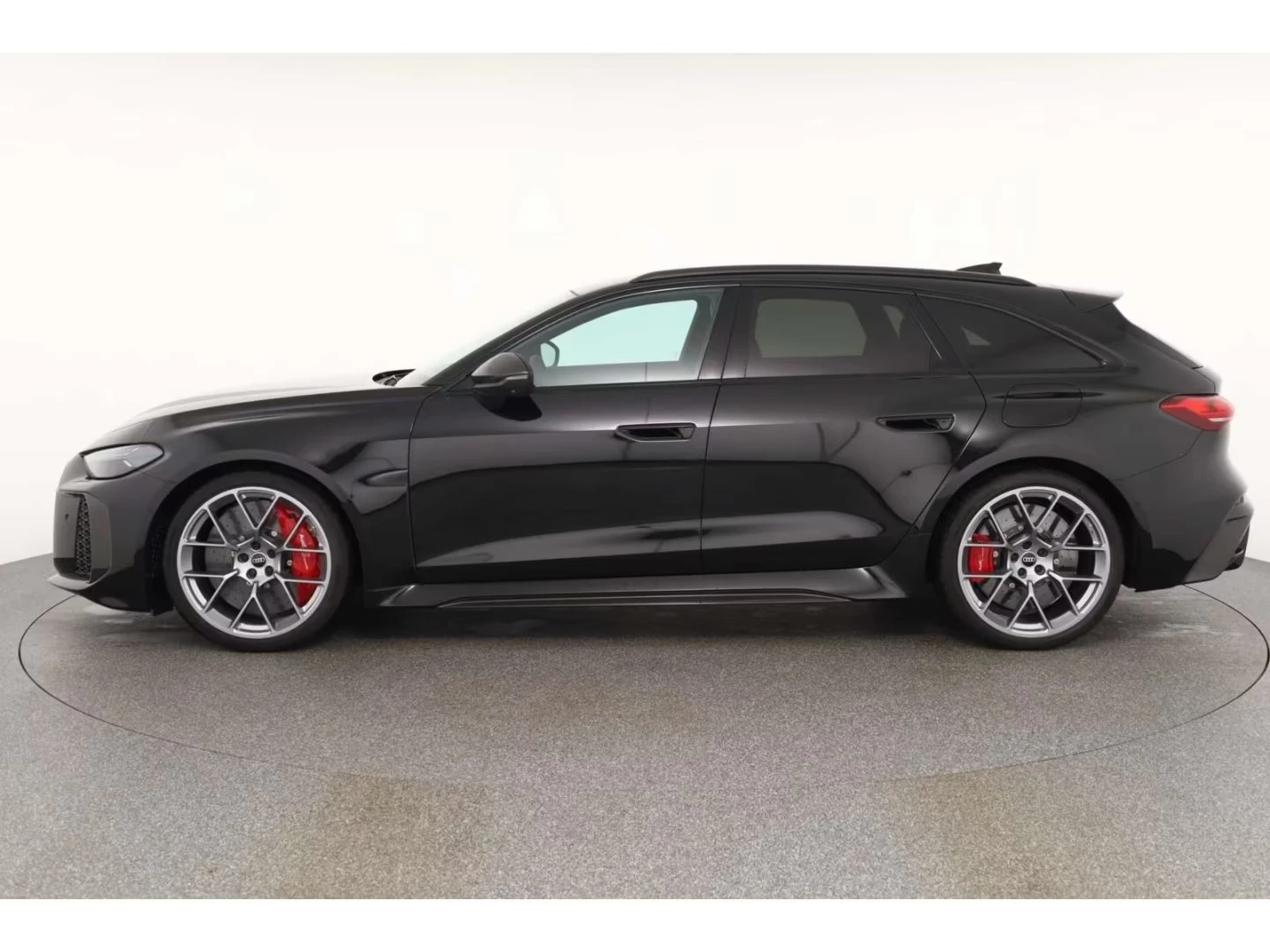 Audi Rs5 Avant* 2026* B&O* HuD* Pano, снимка 4 - Автомобили и джипове - 55241345