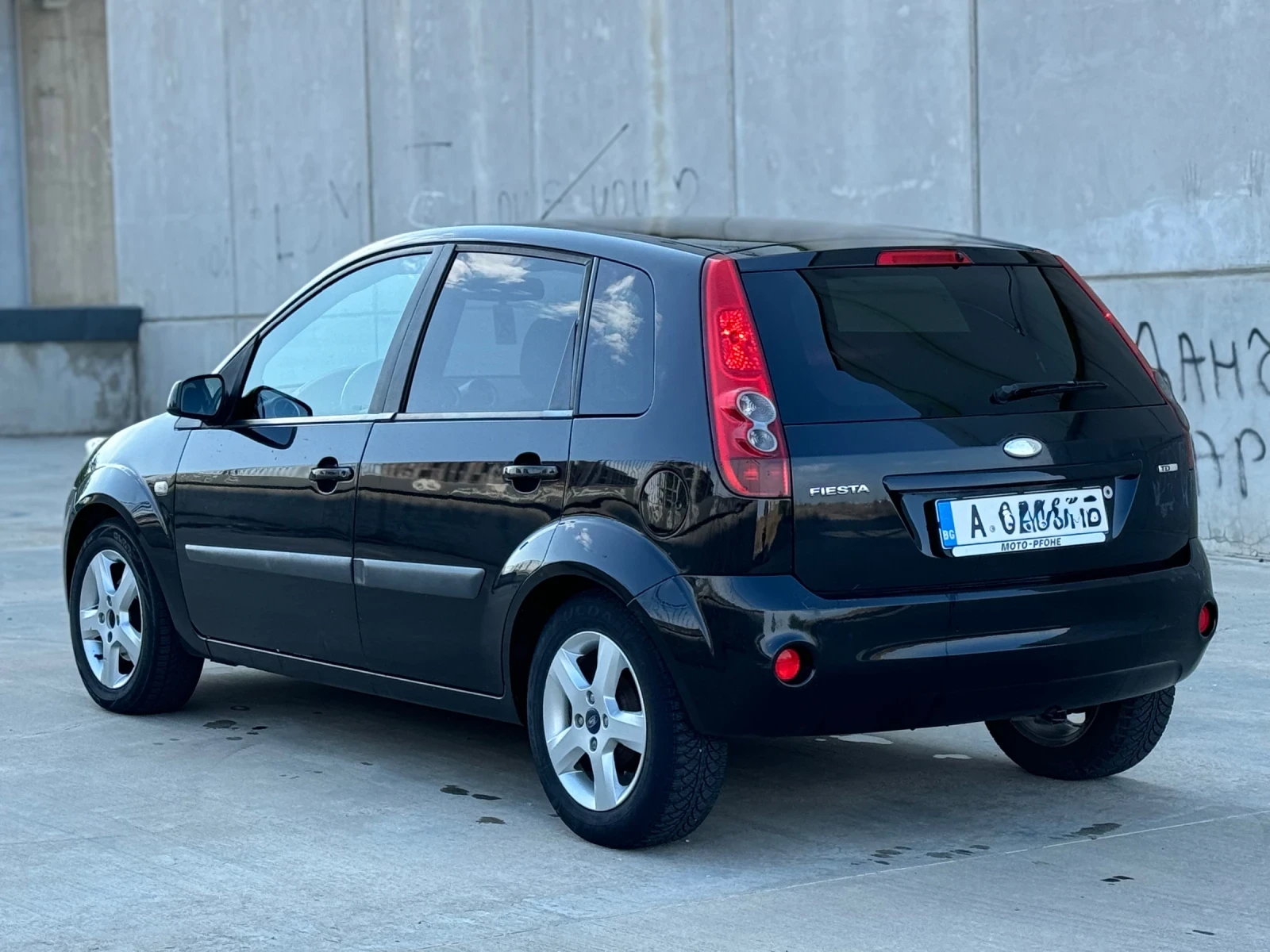 Ford Fiesta 1.4TDCI / Clima / Обслужен, снимка 4 - Автомобили и джипове - 55447928