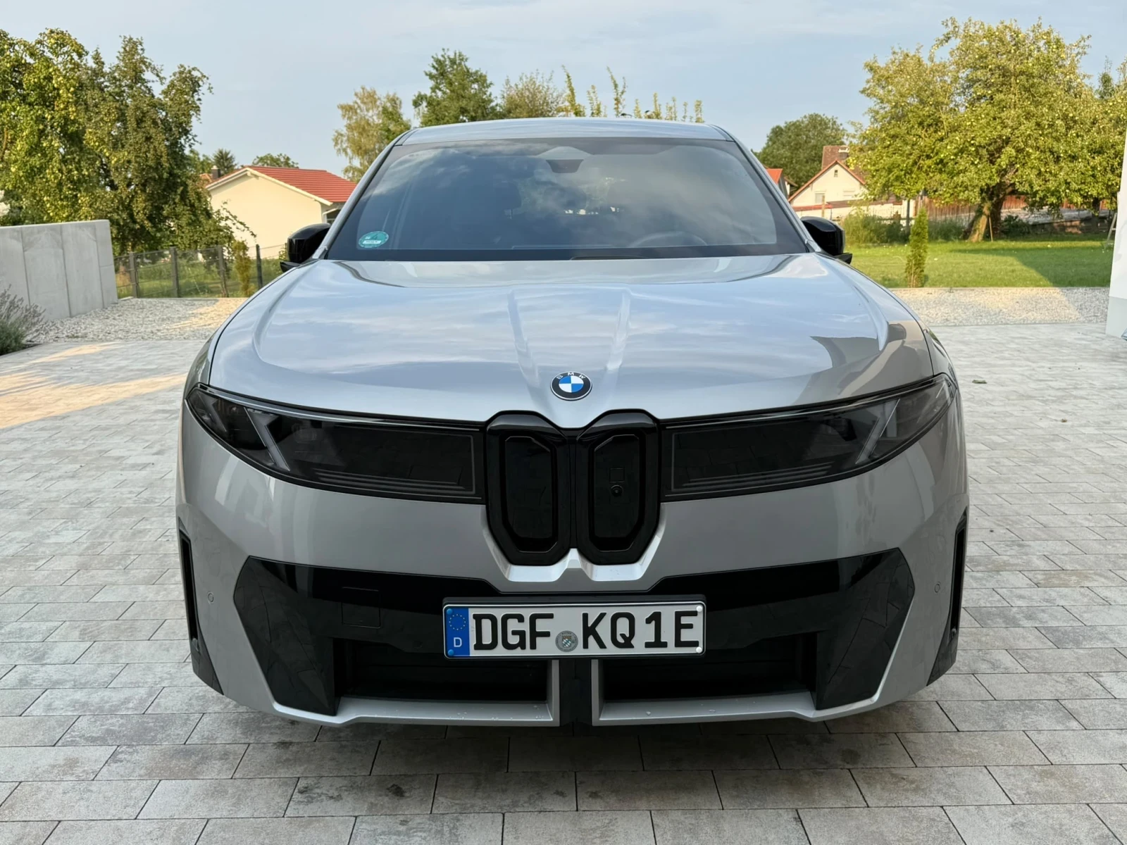 BMW iX3 50 M Sport Pro, снимка 2 - Автомобили и джипове - 55636395