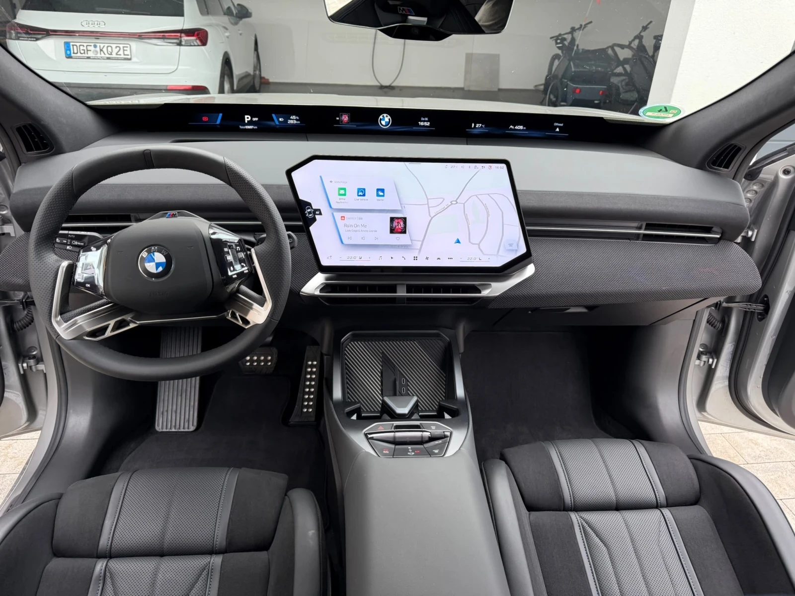 BMW iX3 50 M Sport Pro, снимка 10 - Автомобили и джипове - 55636395