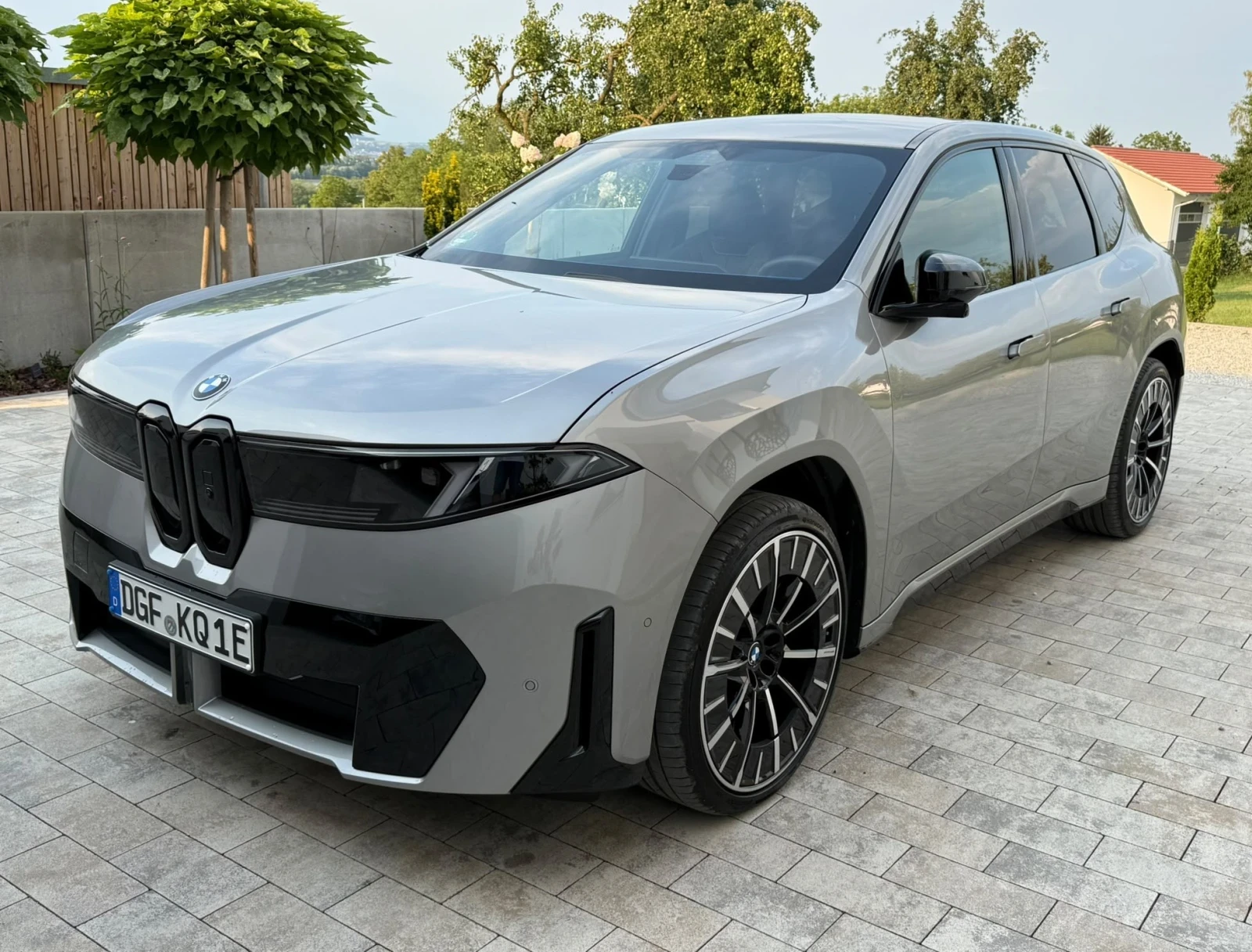 BMW iX3 50 M Sport Pro, снимка 3 - Автомобили и джипове - 55636395