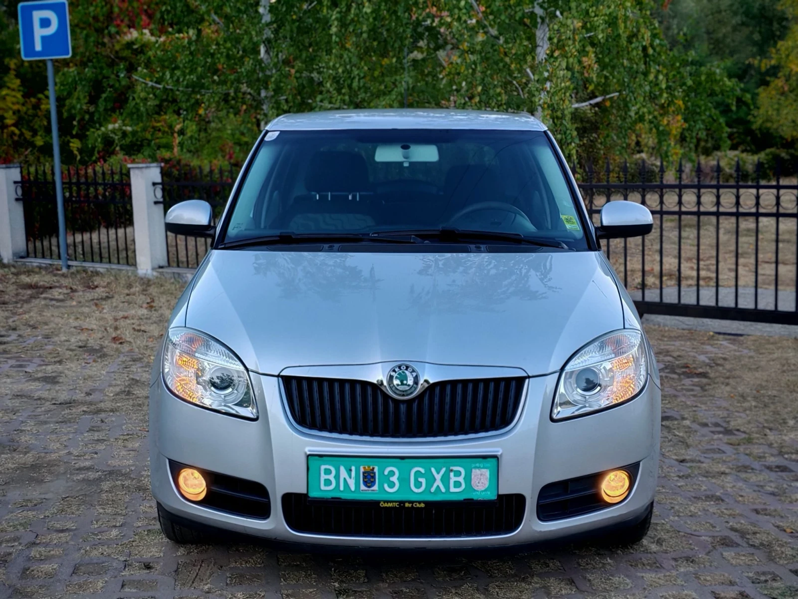 Skoda Fabia 1.2MPI(60)* FACELIFT* КЛИМАТРОНИК* , снимка 10 - Автомобили и джипове - 56215979