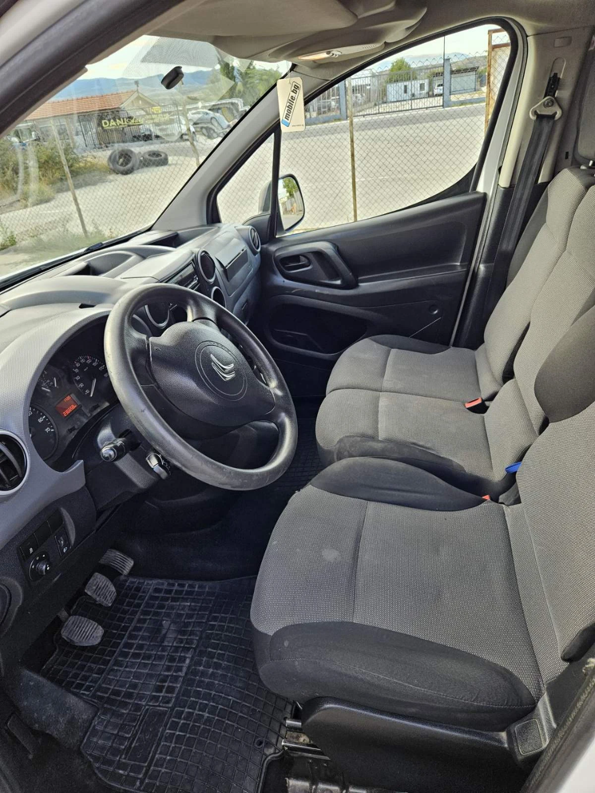 Citroen Berlingo 1.6 HDI, снимка 5 - Автомобили и джипове - 56219055