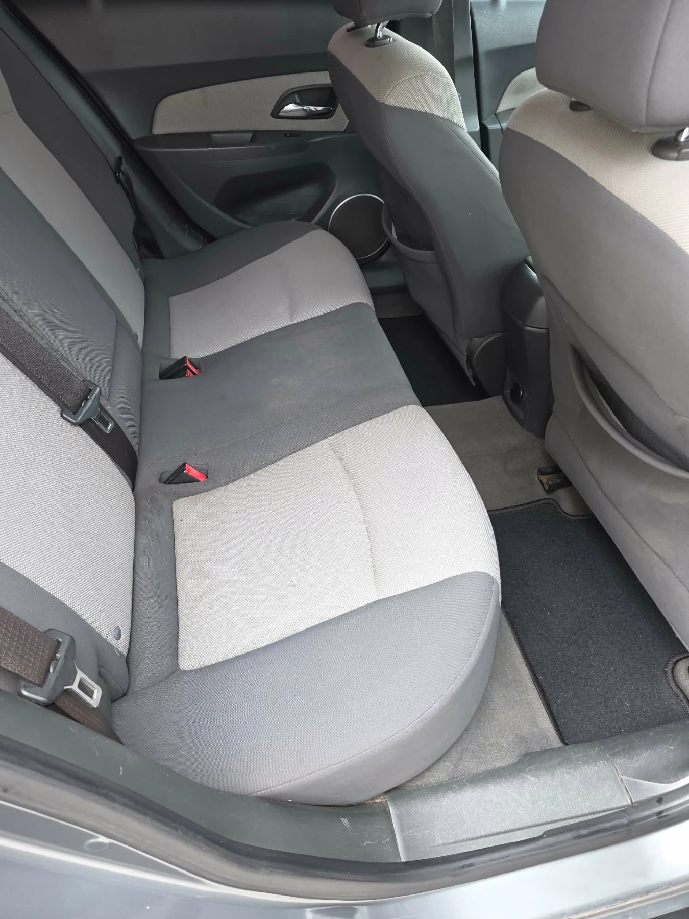 Chevrolet Cruze 2.0d 16v, снимка 13 - Автомобили и джипове - 56274400