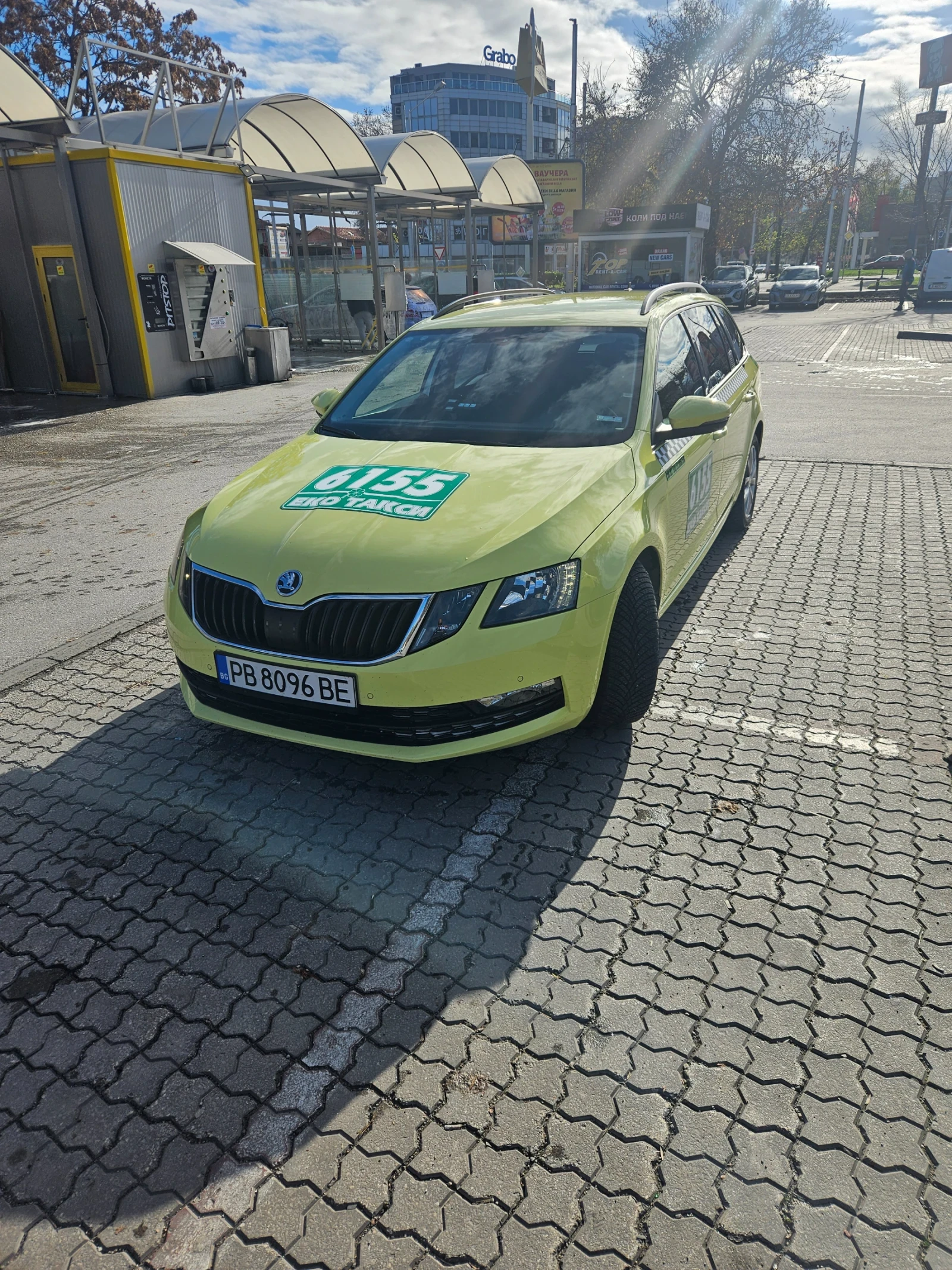 Skoda Octavia Oktavia, снимка 2 - Автомобили и джипове - 56361147