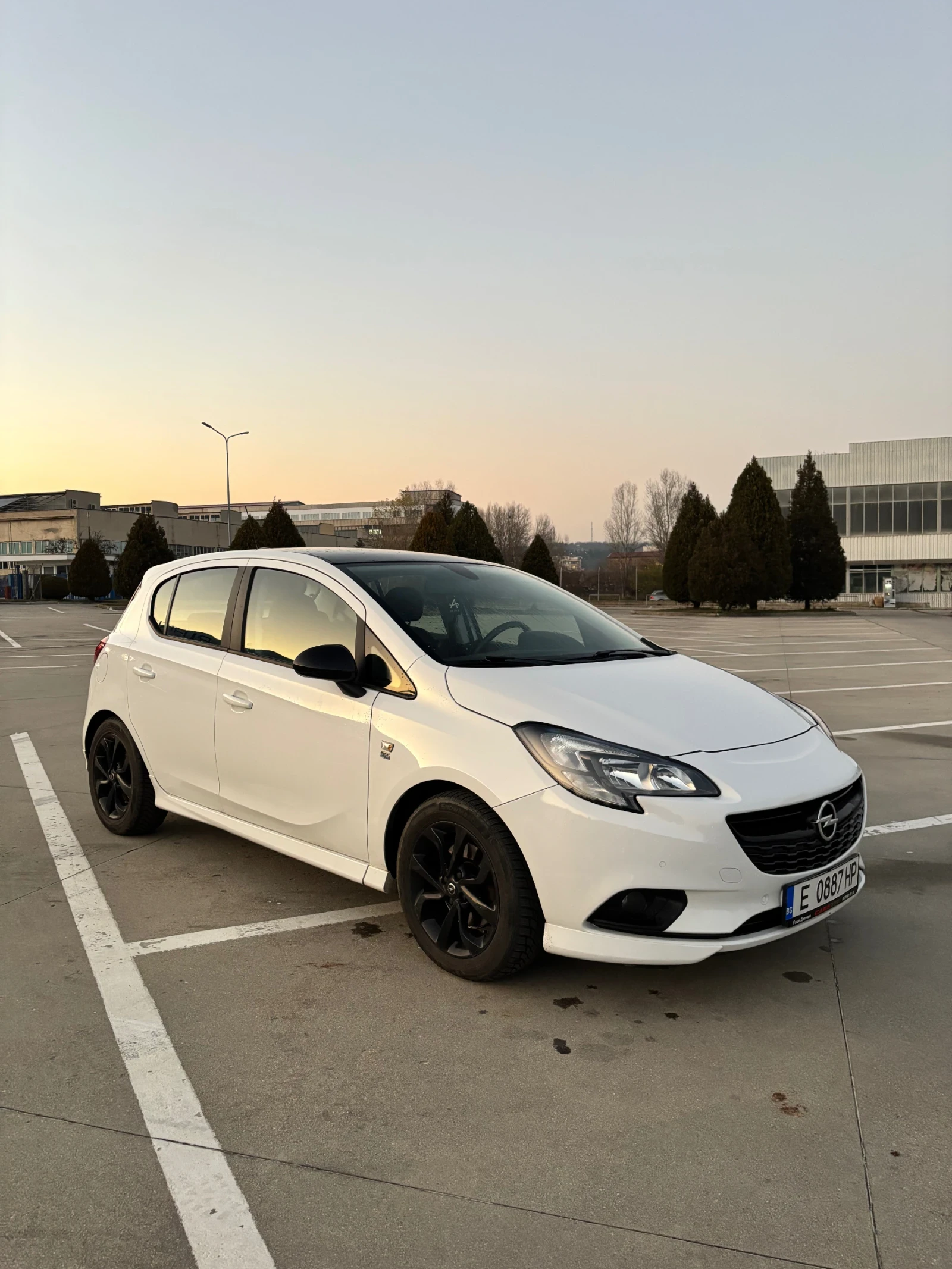 Opel Corsa E, снимка 4 - Автомобили и джипове - 56654178