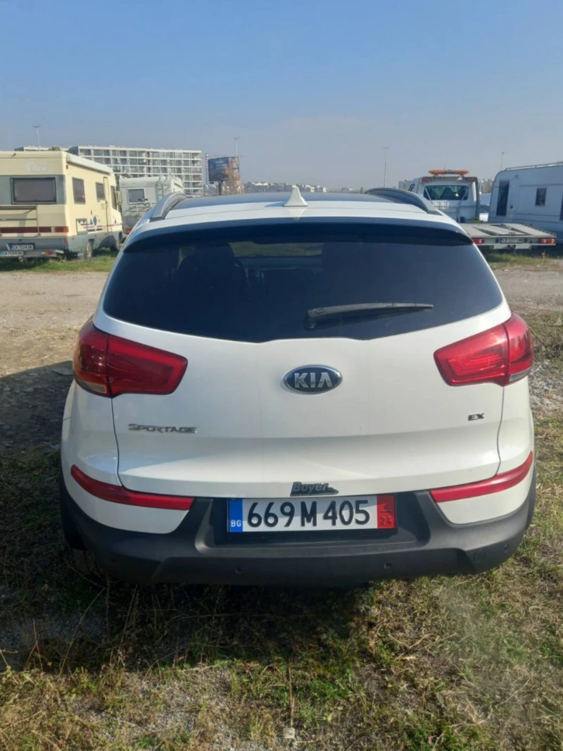 Kia Sportage, снимка 4 - Автомобили и джипове - 47822099